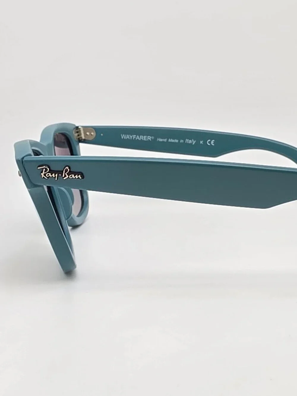 Ray-Ban this listing